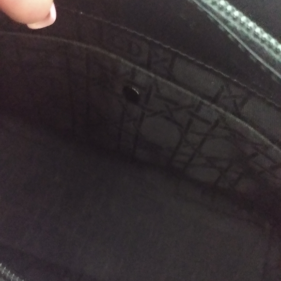 *Sold* Authentic Christian Dior Maris Pearl Black Patent Leather handbag - Picture 7 of 14